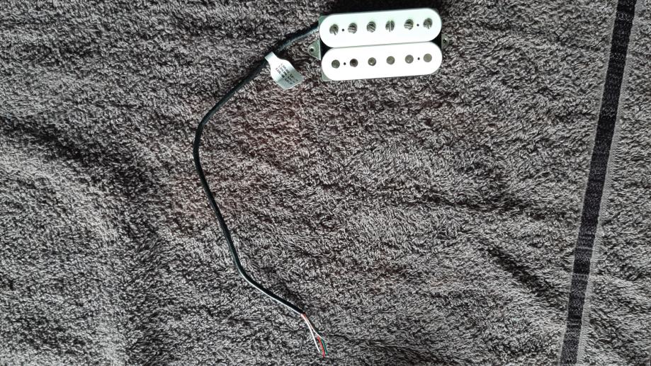 Dimarzio Illuminator pickup (John Petrucci)