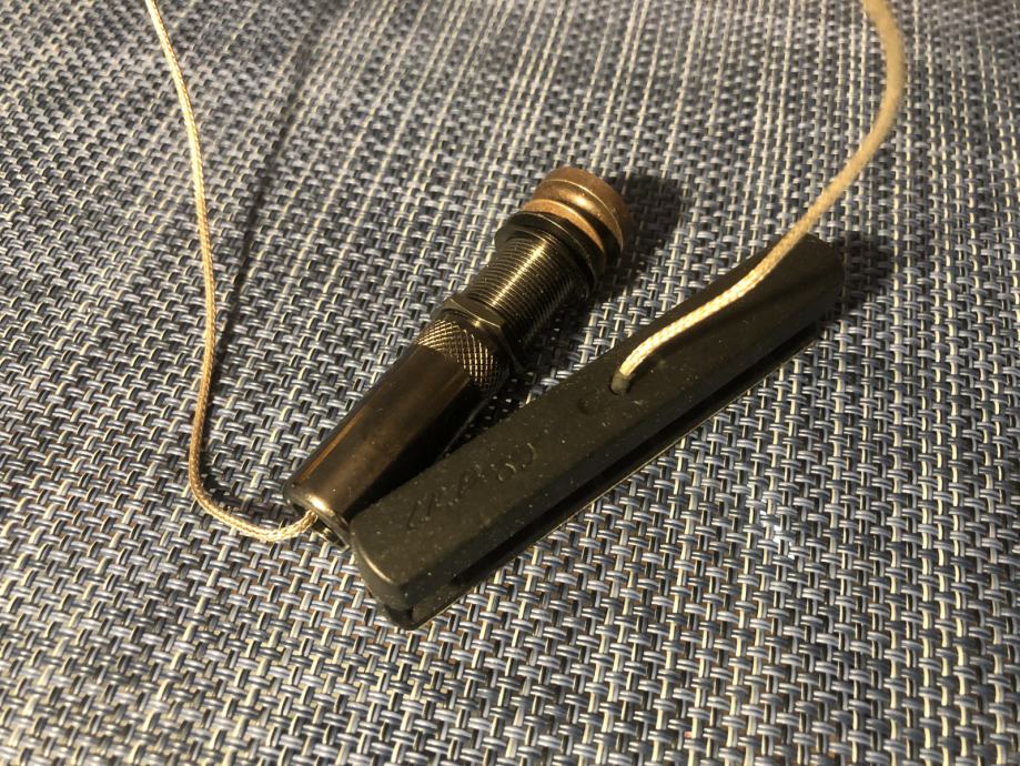 LR Baggs iBeam / Gigpro preamp