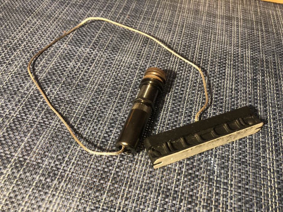 LR Baggs iBeam / Gigpro preamp