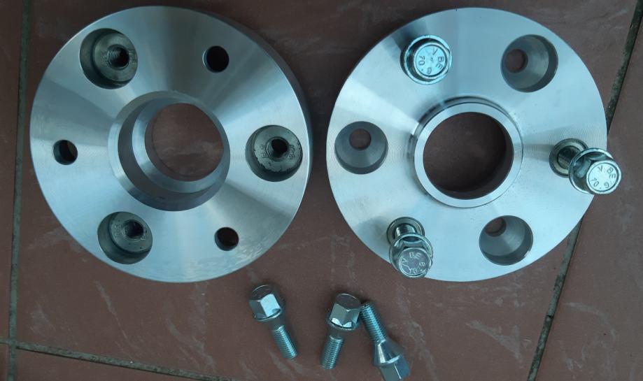 Smart 450 451 ROADSTER 3x112 Hubcentric Spacers 30mm Wide 57.1CB