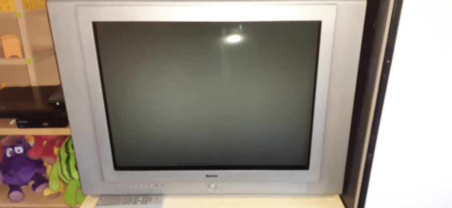 Tv Quadro 68 cm