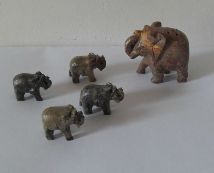 Figura kameni slon