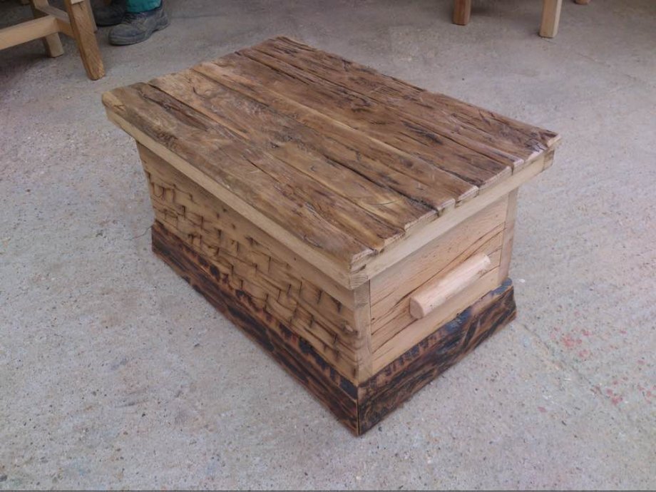 Ukrasna drvena kutija za drva 90x50x50 hrast masiv