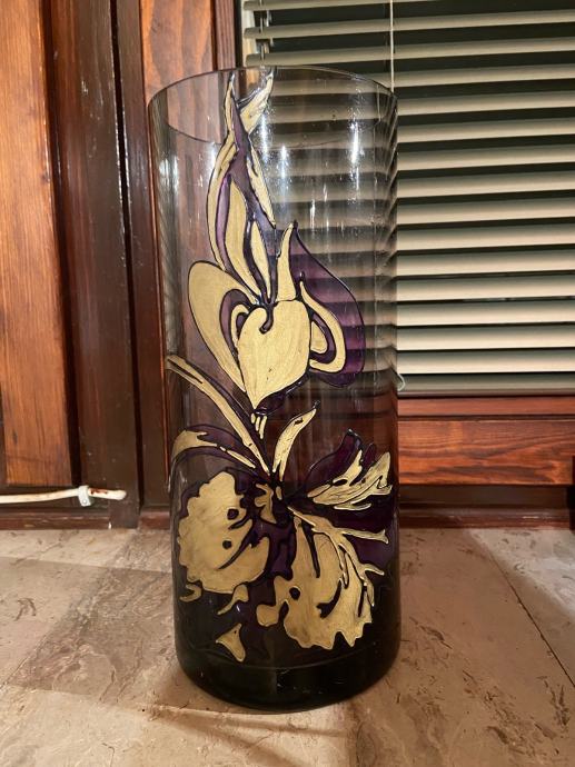 Oslikana vaza