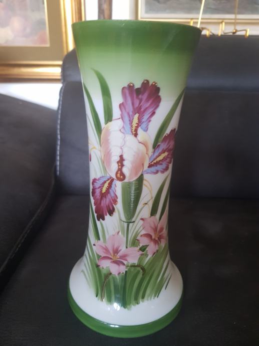 Prekrasna antikna vaza, ručno oslikana