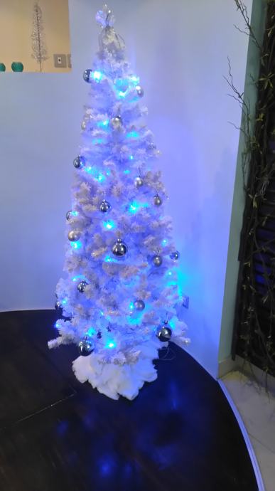 Bijelo božićno drvce PRODAJA!