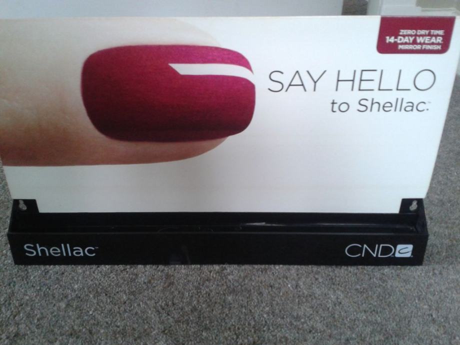 CND Shellac display / stolni stalak