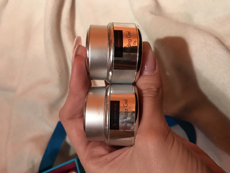 JULIANA NAILS KVALITETNI GELOVI!!!