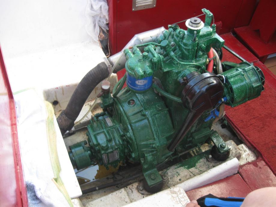 DMB 450, unutarnji dizel motor, 9 ks