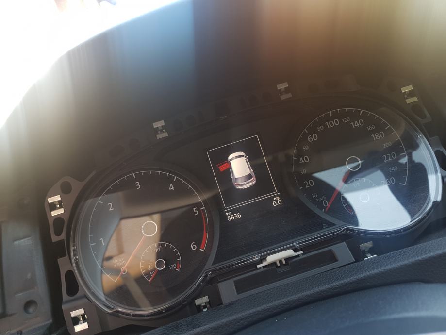 GOLF VII PREMIUM INSTRUMENT TABLA KILOMETAR SAT U BOJI 3D!