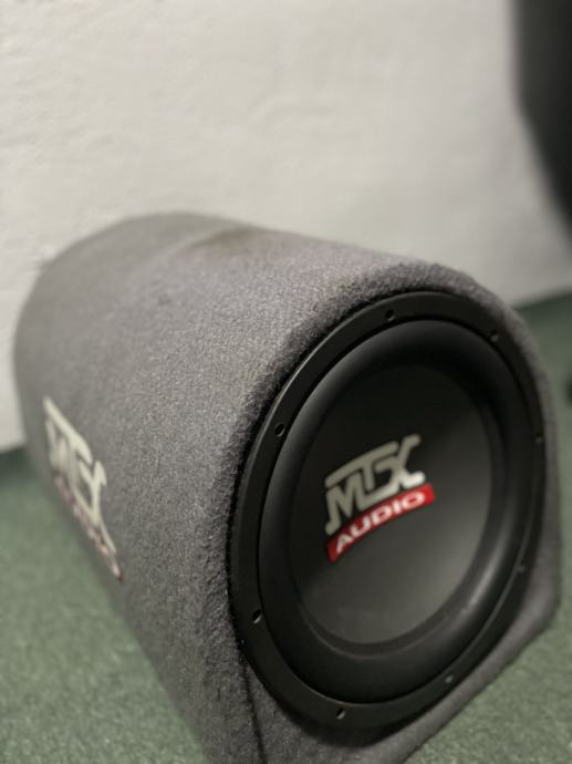 Subwoofer za auto