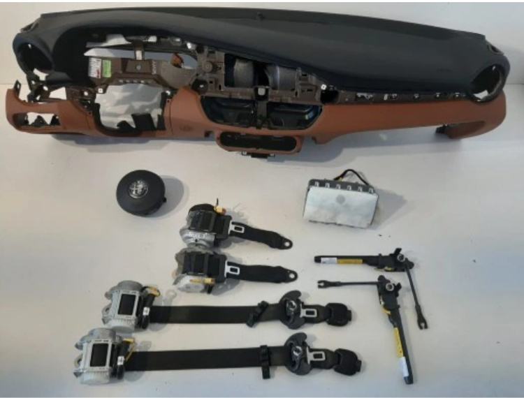 ALFA ROMEO GIULIA KIT AIRBAG ZRAČNI JASTUCI AIR BAG