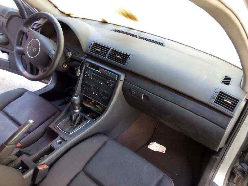 Audi A4 B6 B7 armatura,instrument tabla