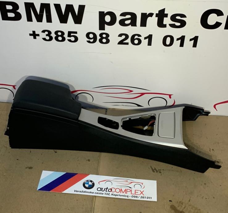 BMW 3 E90 E91 Center console