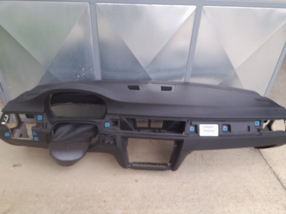 Bmw e90,e91 instrument tabla s jastukom