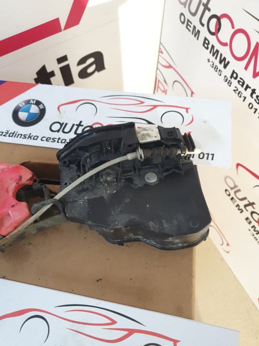 BMW F30 F31 REAR DOOR LOCK ACTUATOR PASSENGER LEFT 7321639 7202147