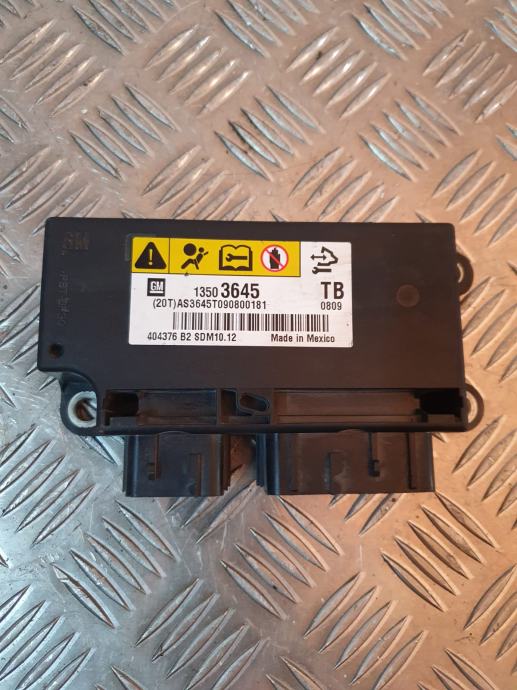 Centrala airbaga/ECU modul Opel Insignia/ 13503645