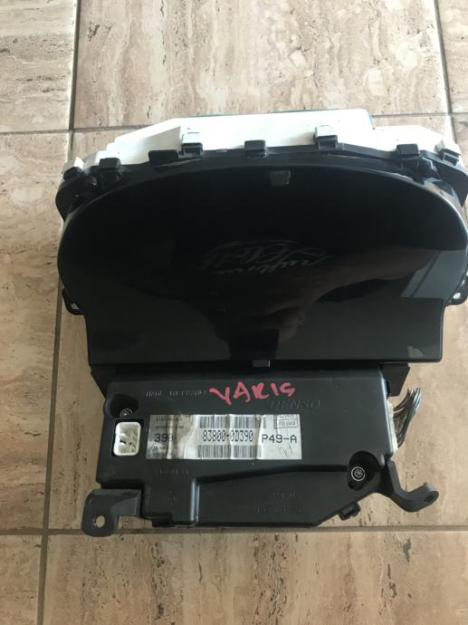 INSTRUMENT TABLA TOYOTA YARIS 1.0