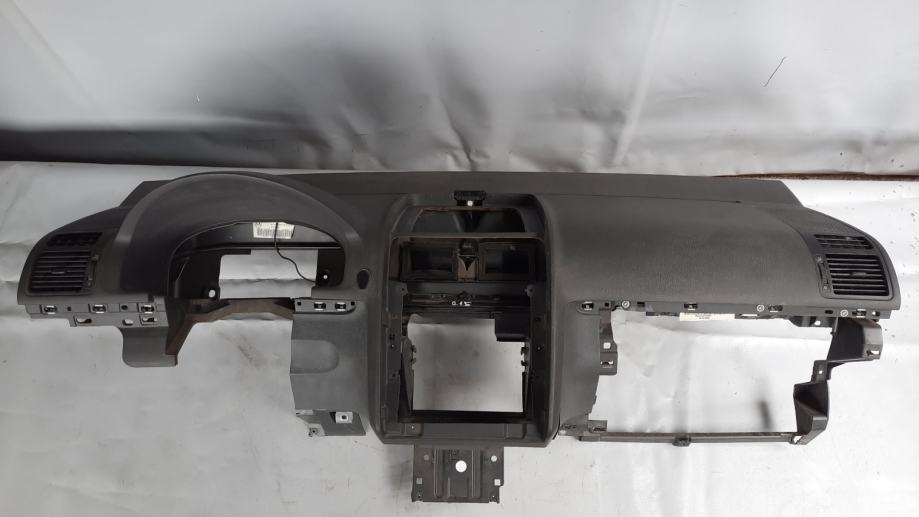 INSTRUMENT TABLA VW TOURAN > 0306