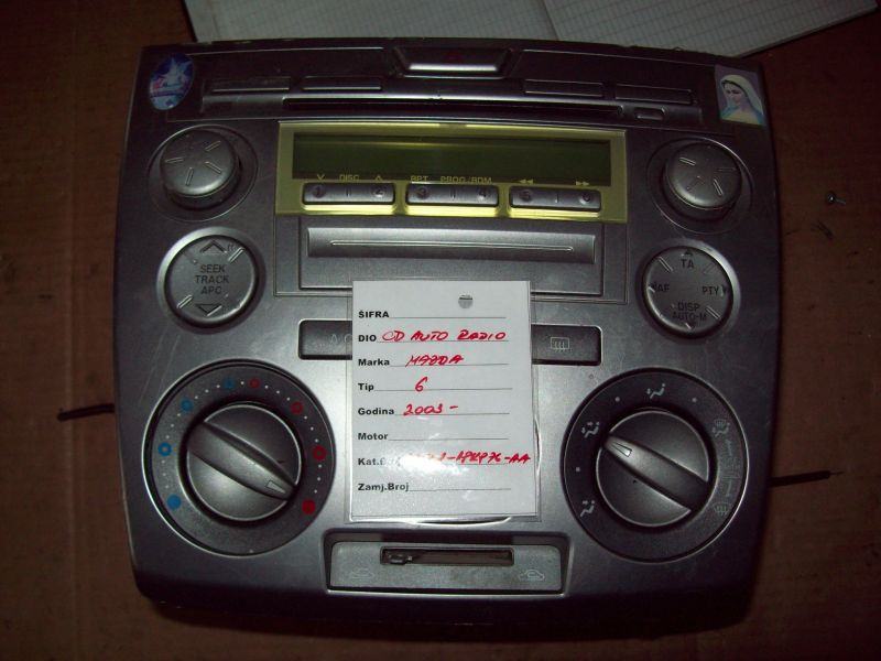 Mazda 2 CD radio