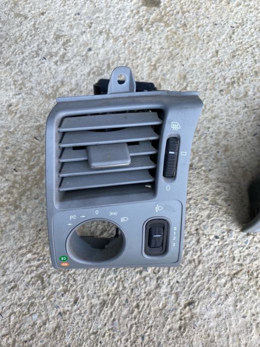 Mercedes w210 E klasa ventilacijske resetke