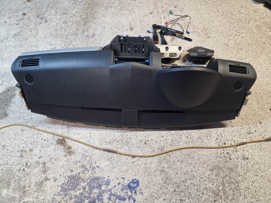 Opel Astra H SET Kontrolna tabla zracni jastuci
