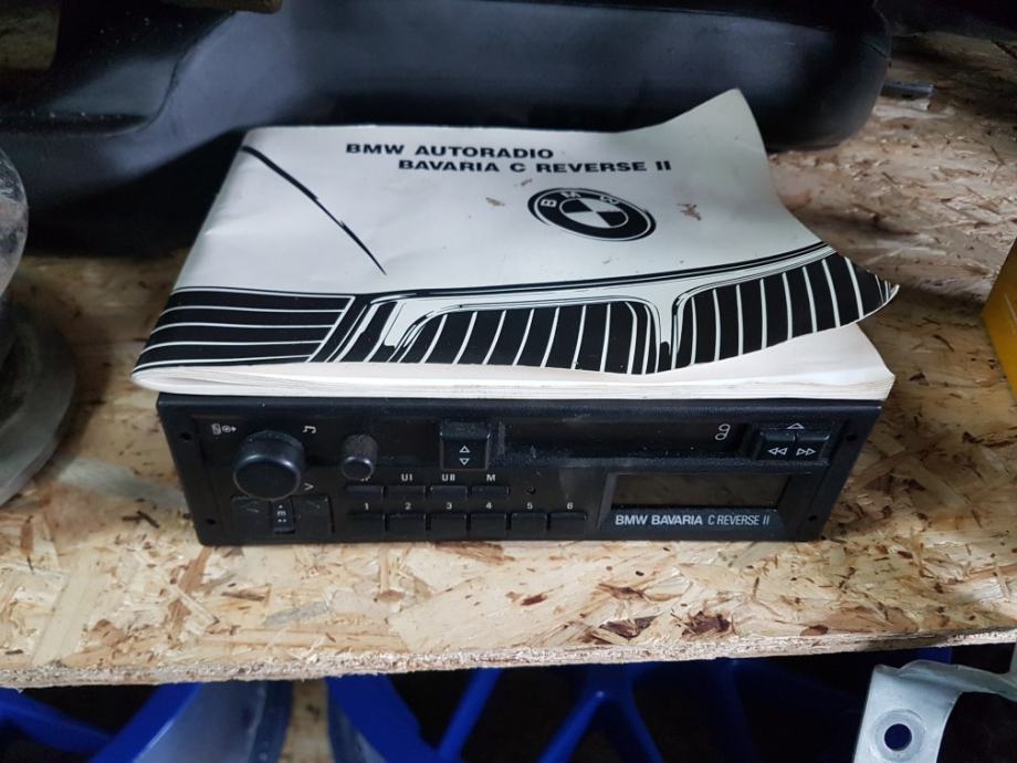 Original radio e36
