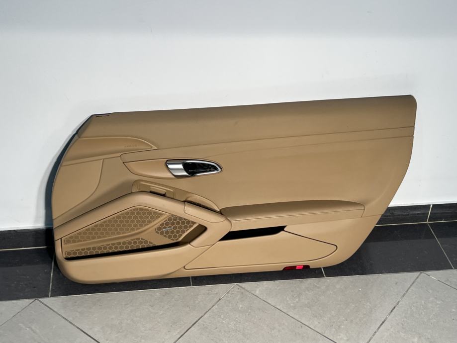 thumbnail interactive-video image 1 of Dynamic LED Side Marker Lights For Porsche 991 911 Carrera 981 Cayman Boxster 718 1 of 3