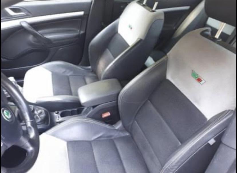 Prodajem sjedala Škoda Octavia RS