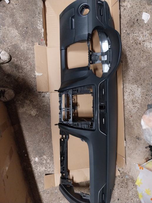 ŠKODA OCTAVIA III INSTRUMENT TABLA