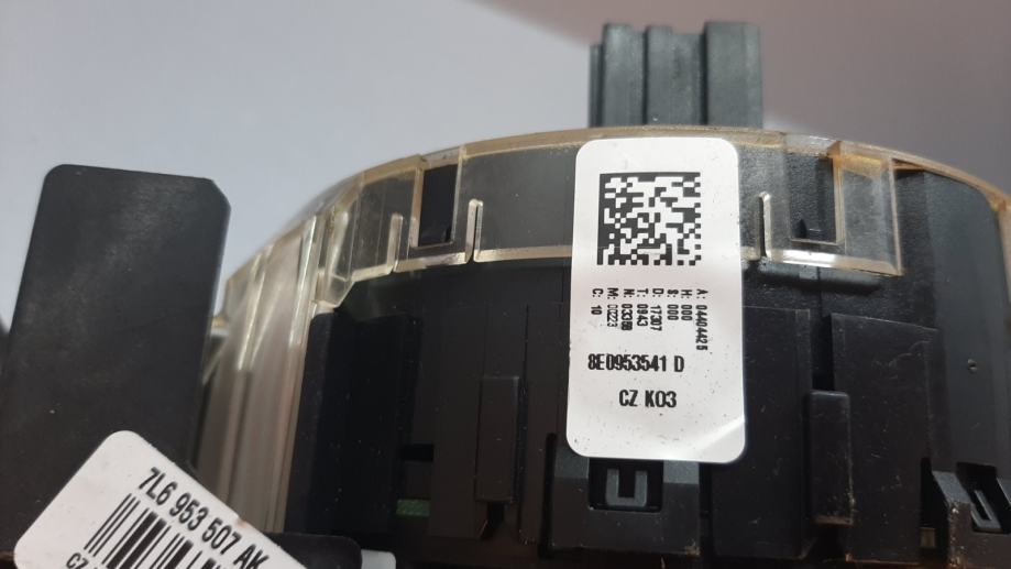thumbnail image 2 of A-Premium Fuel Pump Module Assembly For Audi Q7 & VW Touareg 2007-2010 - 4.2L, 3.6L, Petrol, Direct Replacement 2 of 5