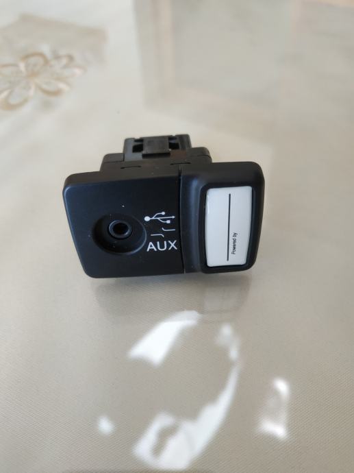 Usb port za autoradio