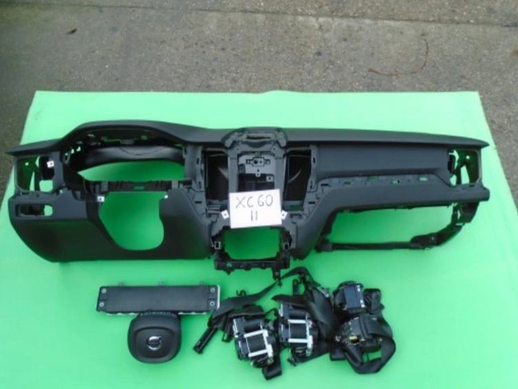 VOLVO XC60 II KIT AIRBAG ZRAČNI JASTUCI AIR BAG