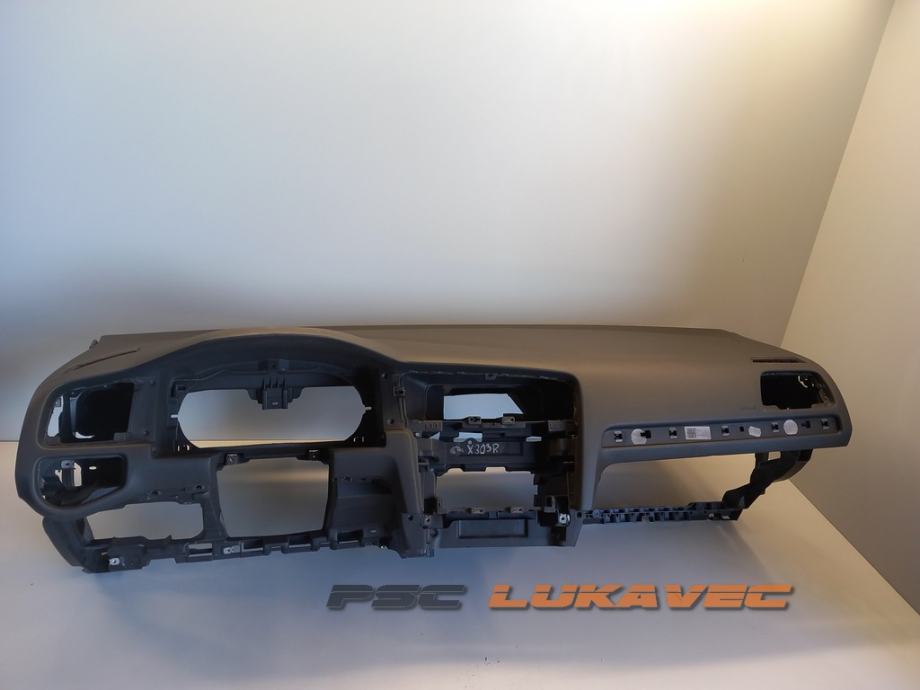 VW GOLF 7 ARMATURA GOLF 7 TABLA SA JASTUCIMA 5G1857181