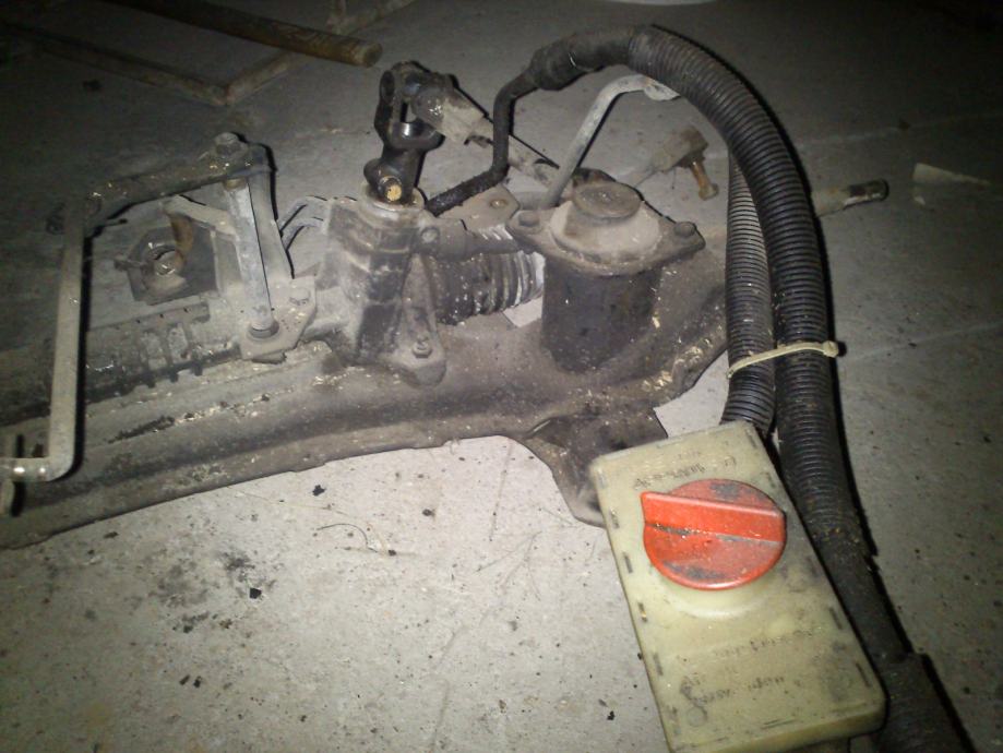 letva volana servo pumpa vw golf 2