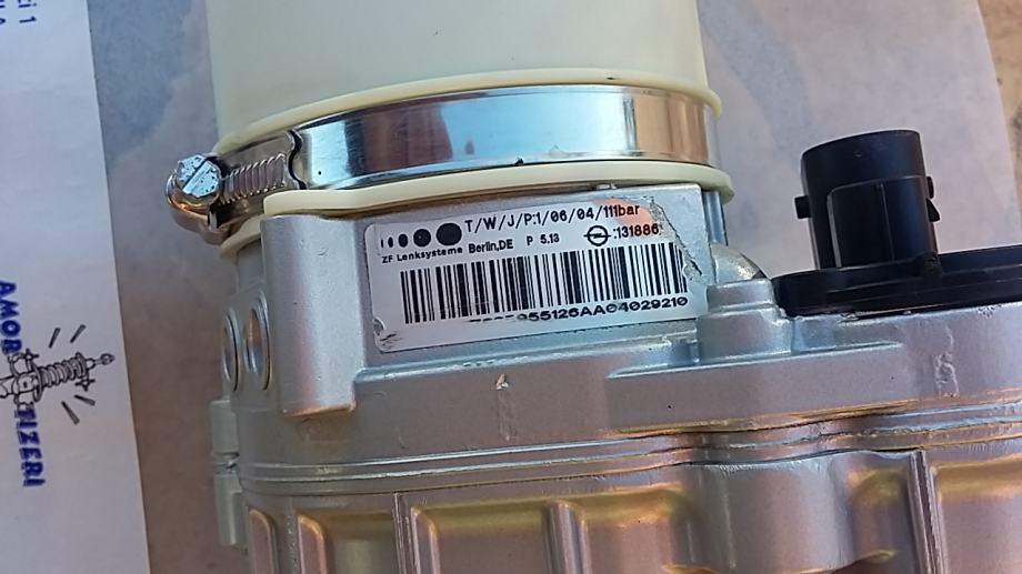 Opel Astra H servo pumpa