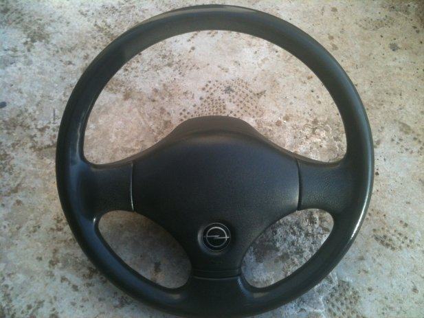 Opel volan