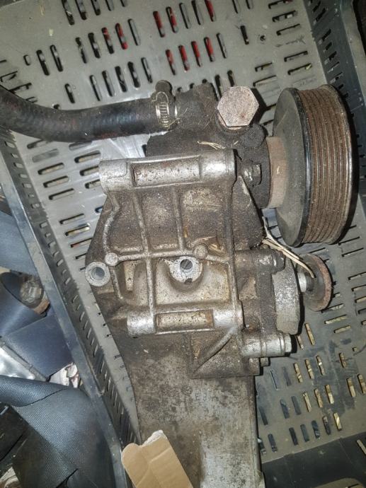 Servo pumpa od golfa 3