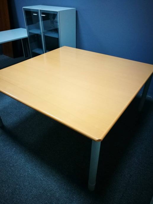 konferencijski stol (2 komada)