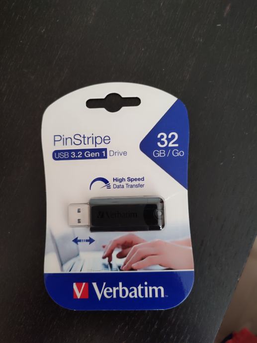 Pinstripe usb 3.2 gen 1 , 32gb , High speed