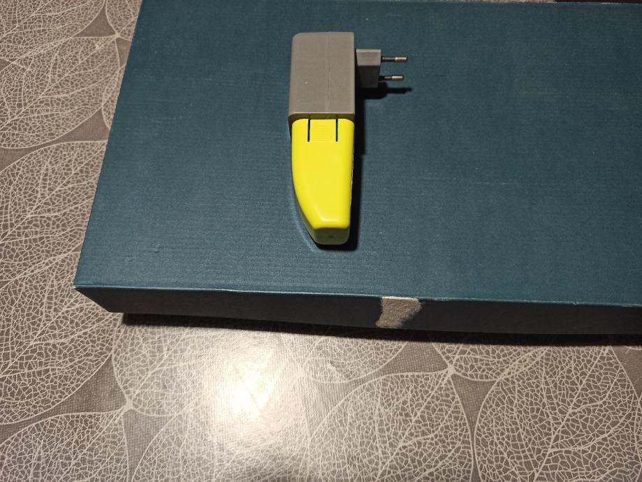 ROVUS SWIVEL SWEEPER BATERIJA( NOVA)