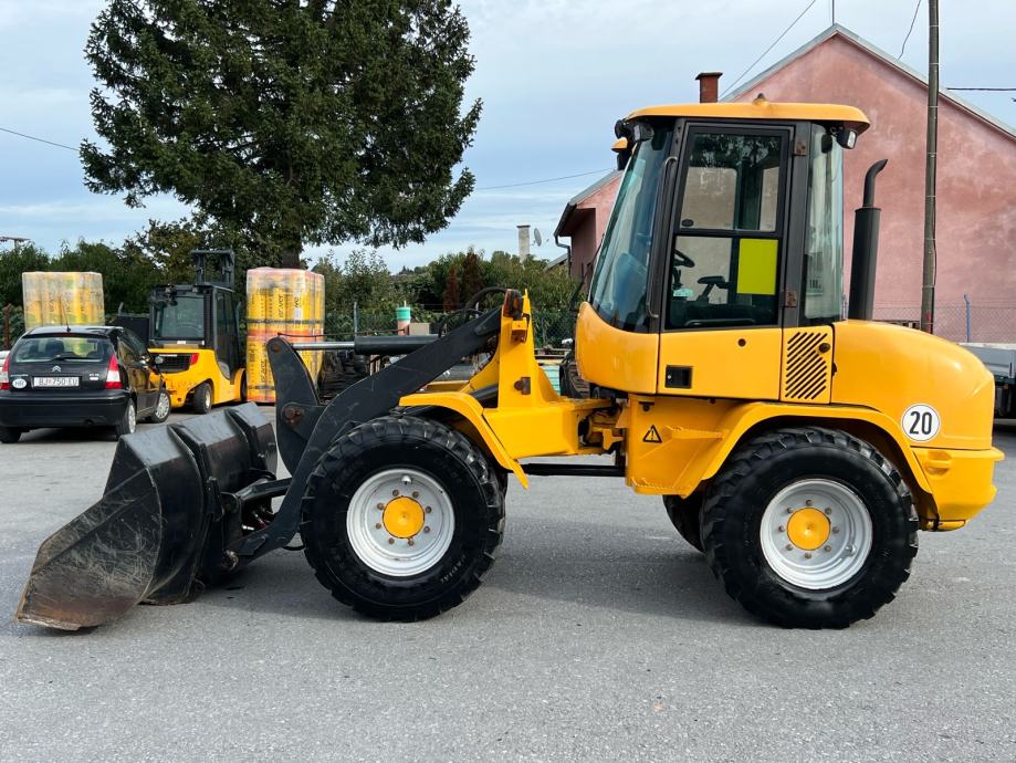 Utovariva Volvo L30B utovariva-volvo-l30b