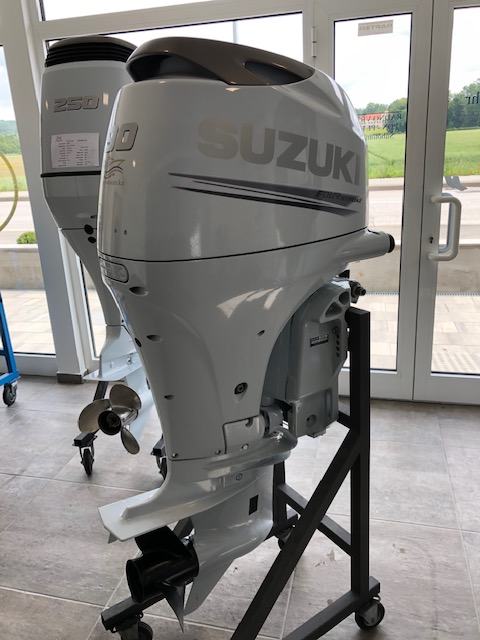 Suzuki df 90