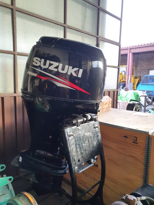 Suzuki 115 лодочный мотор