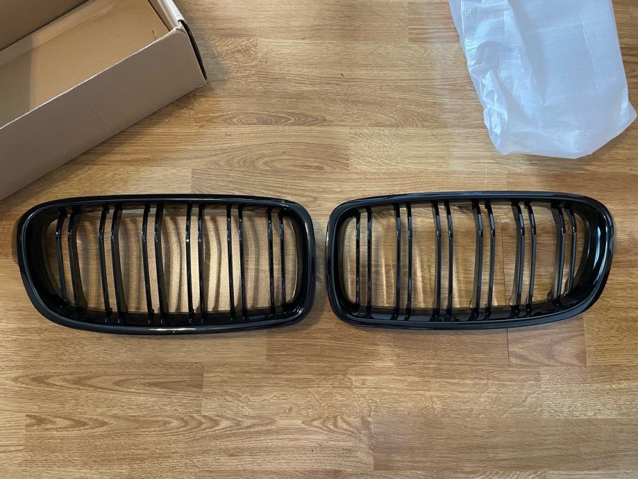 Prednja grill maska za BMW F30 F31 F35 2012-2018 320i 325i 328i