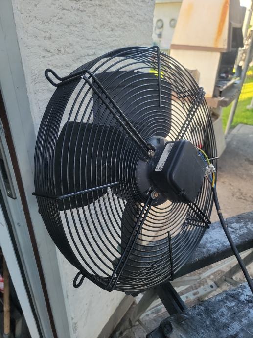 VEVOR Ventilatore Di Scarico Estrattore D'aria Con Serranda Montaggio A Parete Garage 12 "AC