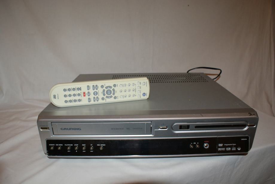 Grundig GDR 6460 VHS snimač kazeta na DVD , 6 HiFi stereo glava