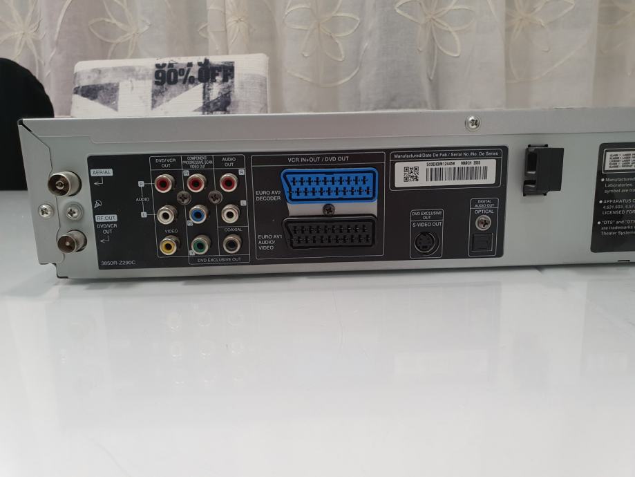 LG V280 Combo VHS player/ recorder + DVD player