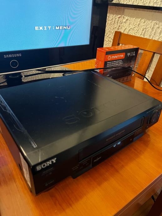 Vhs Sony smart engine trilogic+tv32+dvbt2 receiver