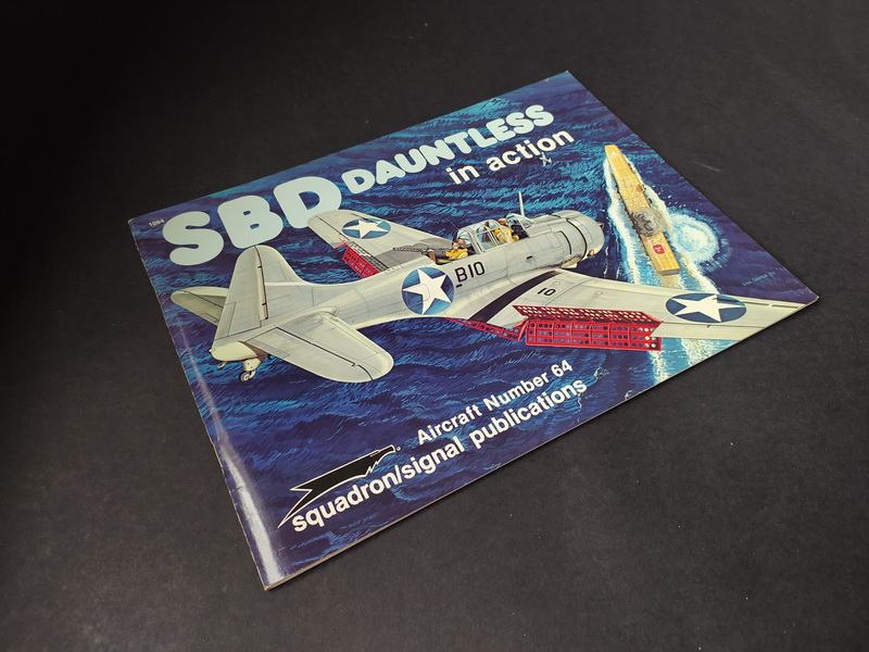 Knjiga SBD Dauntless in action Squadron Signal 1064